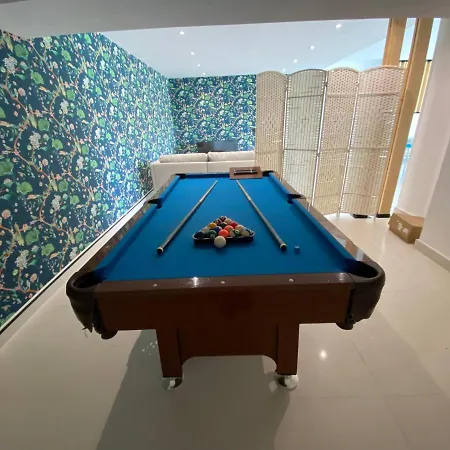 ホテル La Albaida マルベーリャ